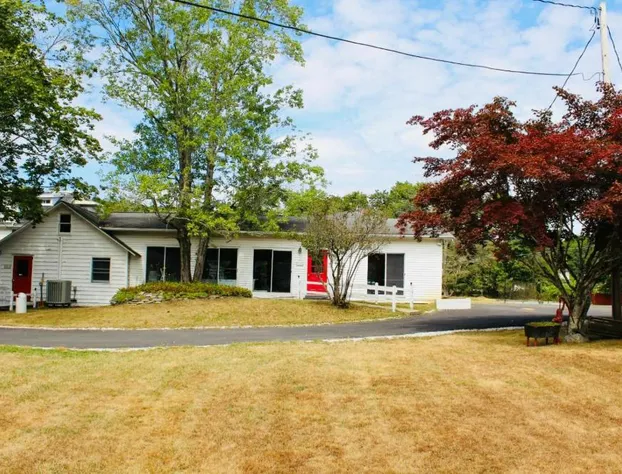 Pocono Ridge Inn hotel detail image 2