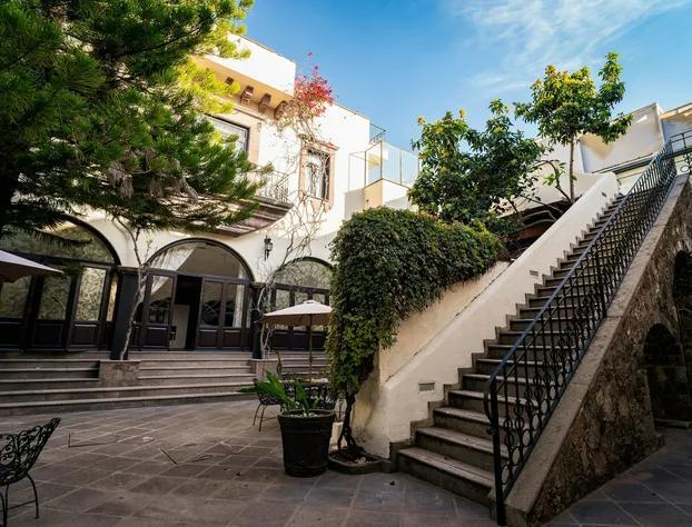 Hotel Casa Linda hotel detail image 1