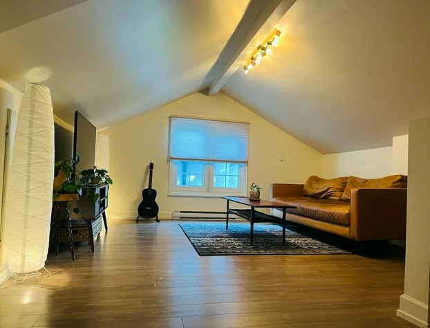 Hikari-Okanagan Sunshine B&B hotel detail image 4