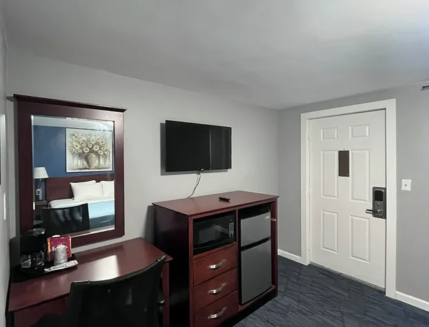 Chaplin Inn & Suites hotel detail image 3