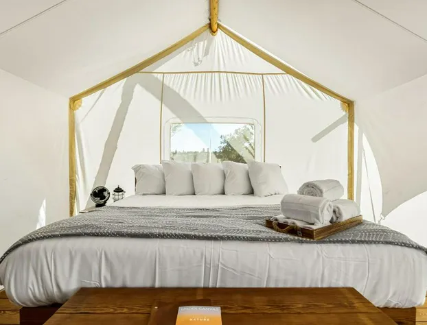 Under Canvas White Mountains hotel detail image 1