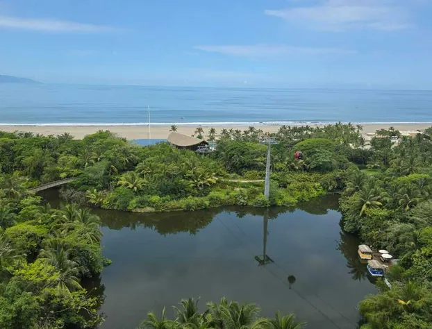 Grand Luxxe hotel detail image 3