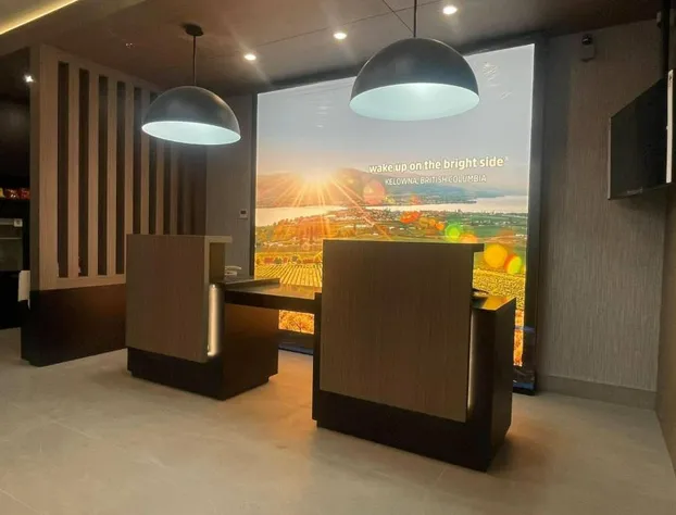 La Quinta Inn & Suites By Wyndham Kelowna Bc hotel detail image 1