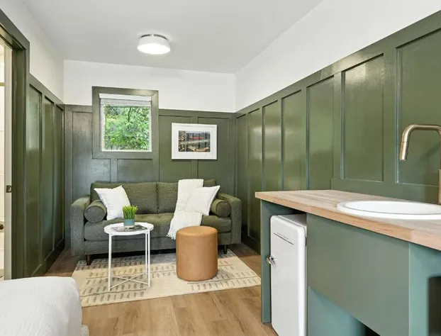 Lakelyn Lodge hotel detail image 2