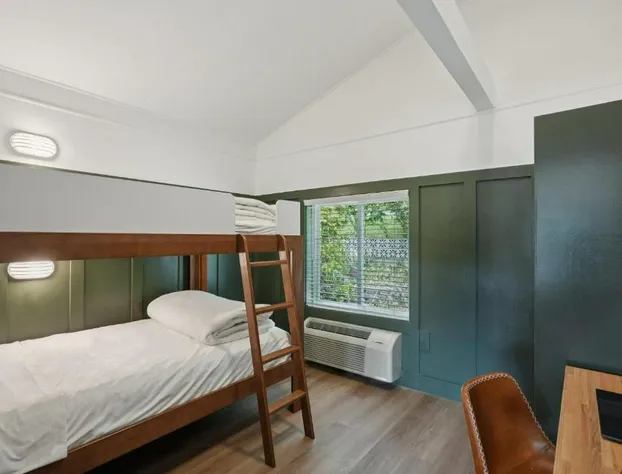 Lakelyn Lodge hotel detail image 4