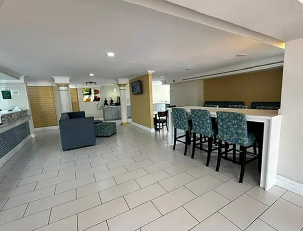 Super 8 By Wyndham Nacogdoches Near University hotel detail image 3