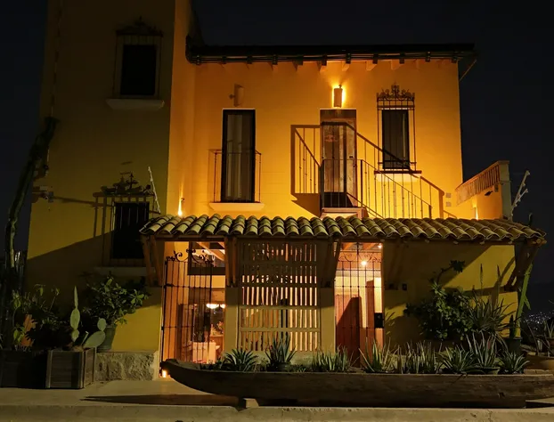 El Diablo y La Luna B&B hotel detail image 4