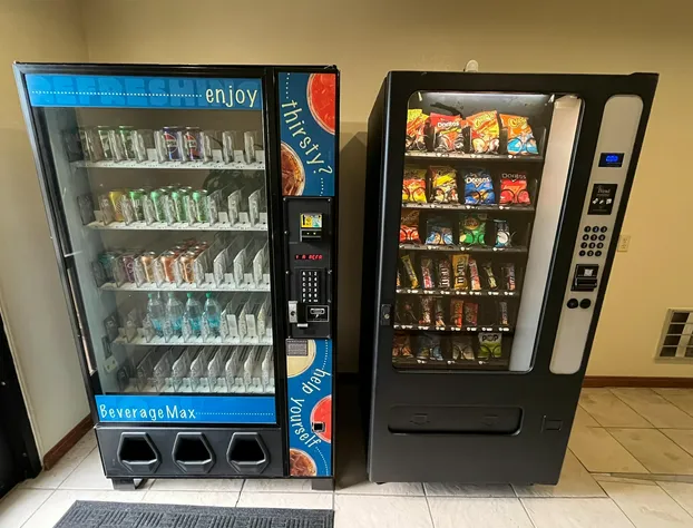 Studio 6 Suites Urbana, IL hotel detail image 1