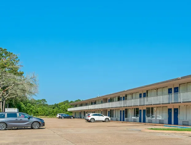 Studio 6 Hammond, LA – I12 – I55 hotel detail image 1