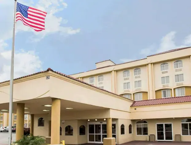 Holiday Inn Orlando North Winter Park by IHG hotel detail image 1