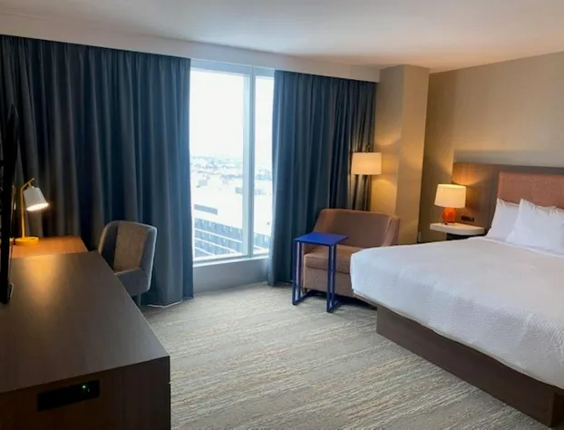 La Quinta Inn & Suites By Wyndham Jamaica Nyc/Jfk Airtrain hotel detail image 1