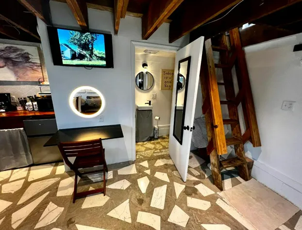 Cape Charles Tiny Livin hotel detail image 1