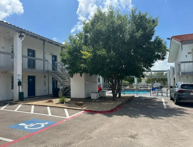 Studio 6 Suites Euless, Tx – Dfw West hotel detail image 1