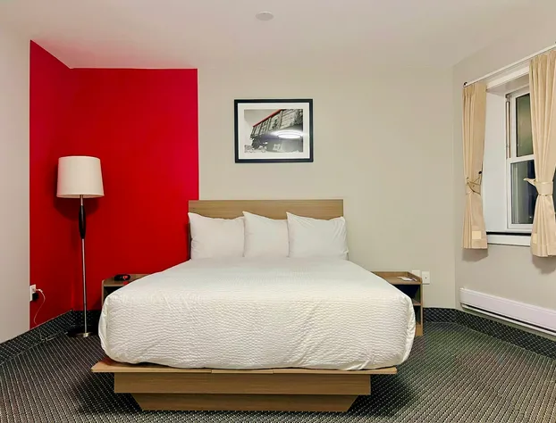 Ramada By Wyndham Kirkland Lake hotel detail image 4