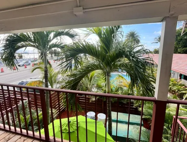 Blue Heron Bridge Hotel & Dive Club hotel detail image 1