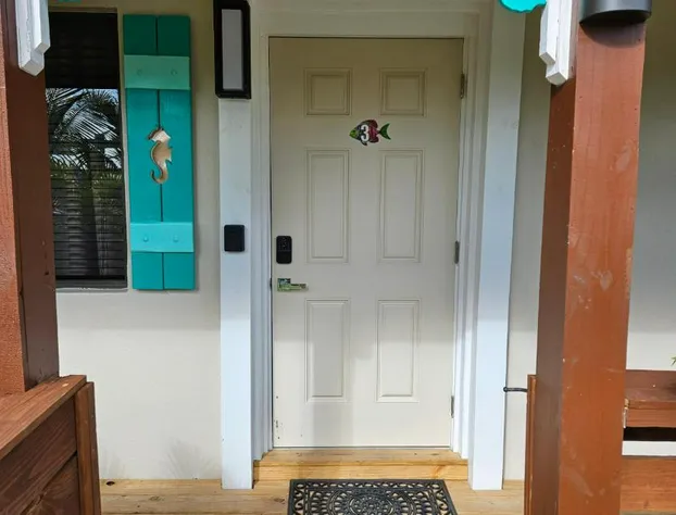 Blue Heron Bridge Hotel & Dive Club hotel detail image 4