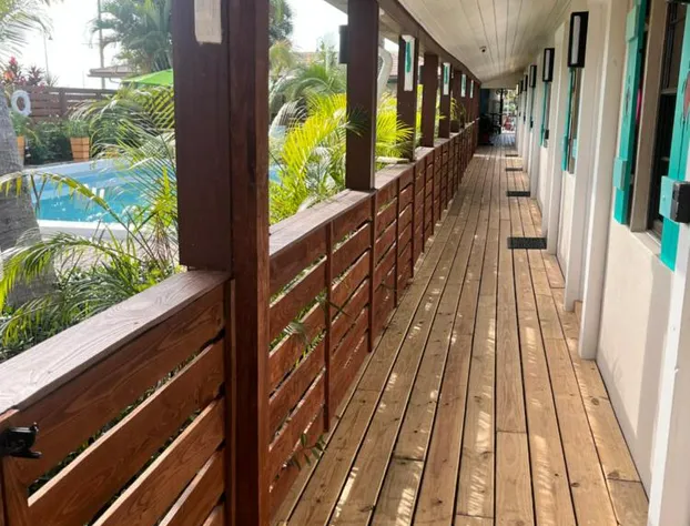 Blue Heron Bridge Hotel & Dive Club hotel detail image 4