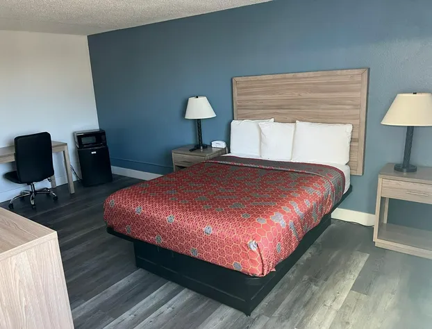 Roseville Inn hotel detail image 3