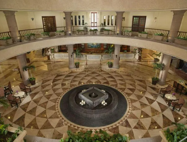 Beach Resort suites hotel detail image 3