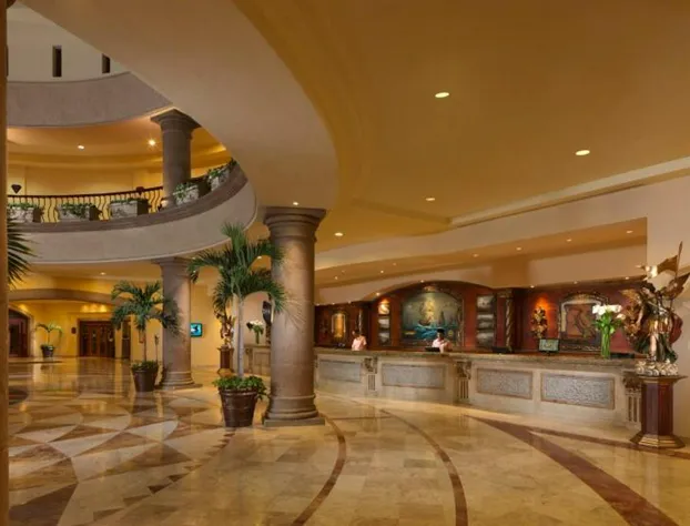 Beach Resort suites hotel detail image 4