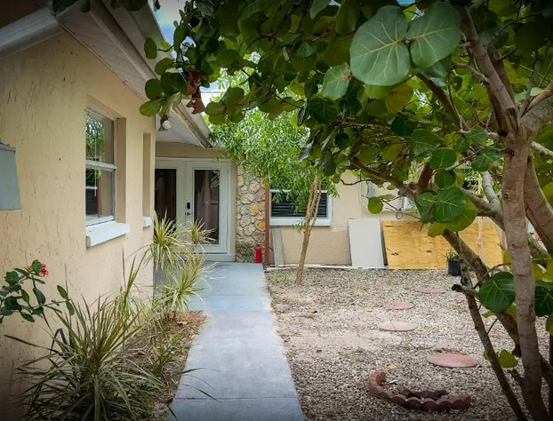 TriLuxe Inn & Studios hotel detail image 1