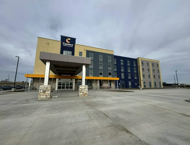 Comfort Inn & Suites Colby hotel detail image 1