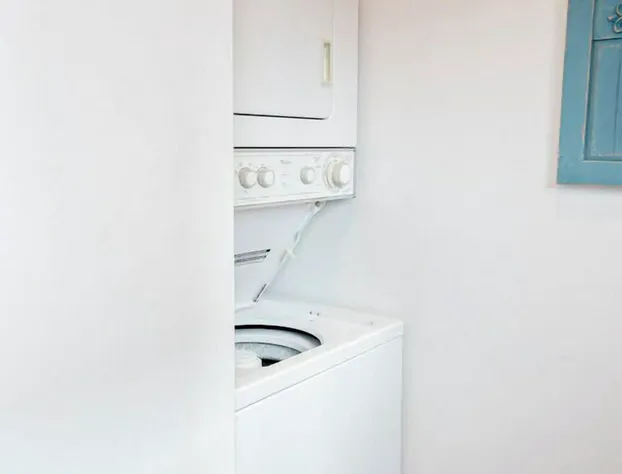 B Hotel hotel detail image 1