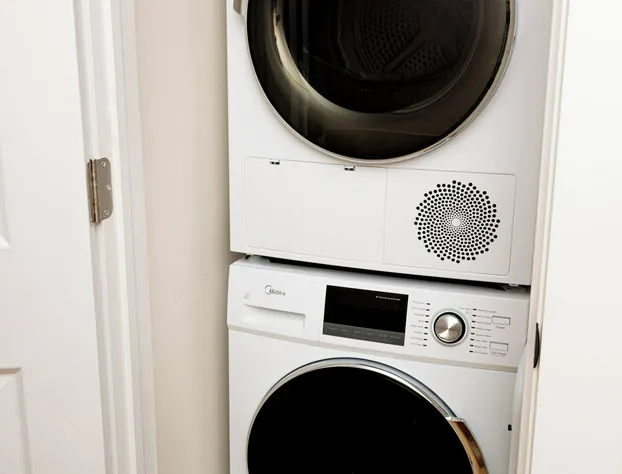 B Hotel hotel detail image 3