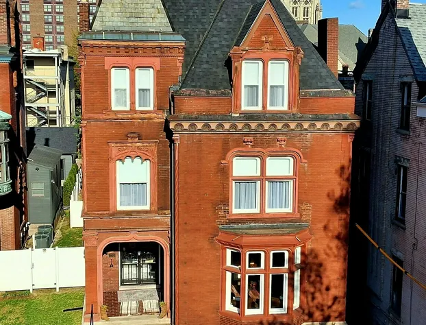 Bourbon Barrel Inn Bed & Breakfast hotel detail image 2