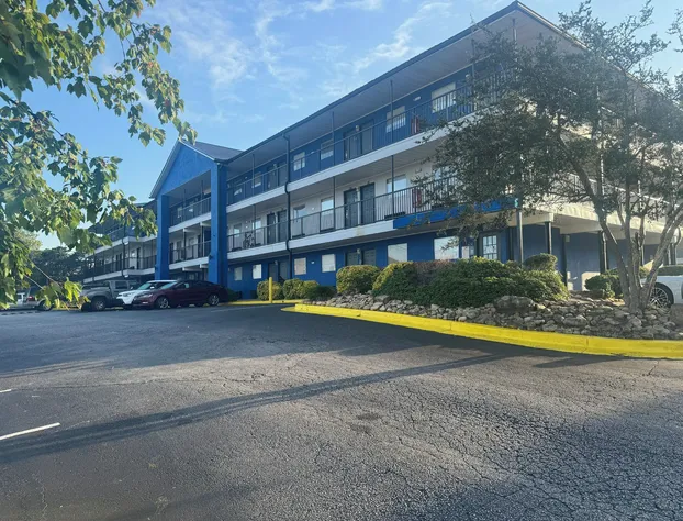 Live In Lodge Extended Stay hotel detail image 2