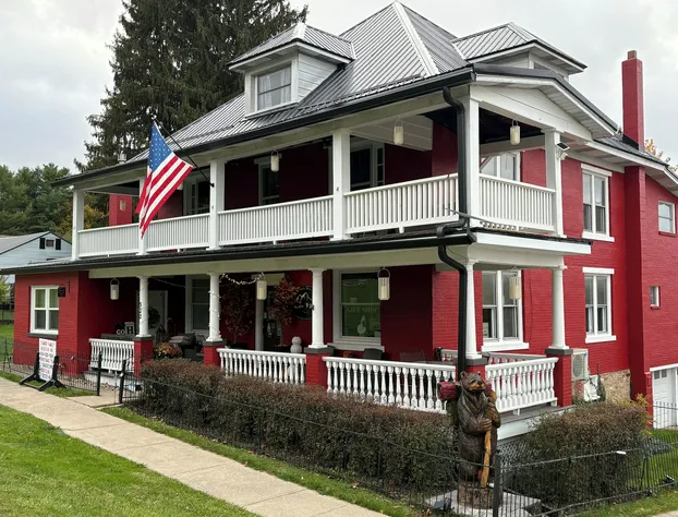 Cramer Family Mountain Inn hotel detail image 1