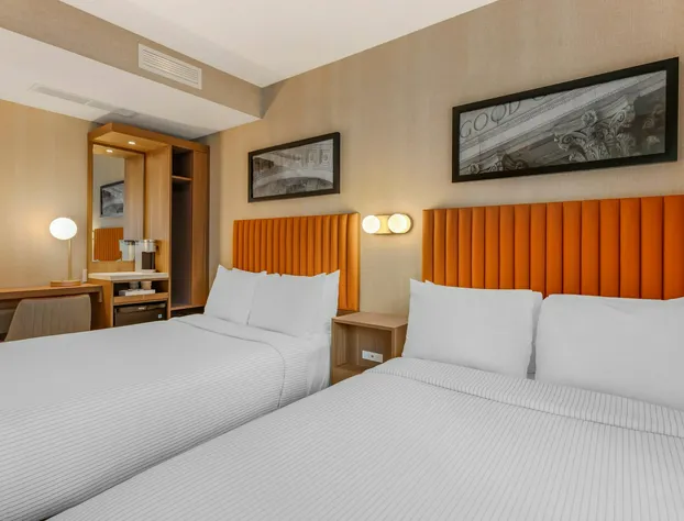 Cambria Hotel New York Times Square hotel detail image 1