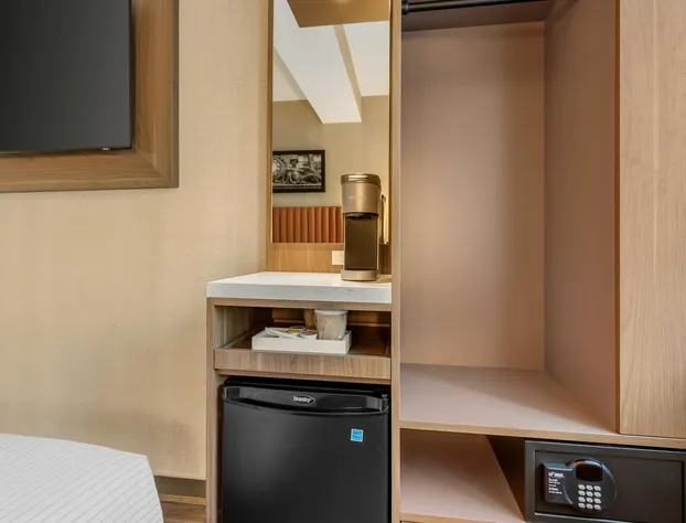 Cambria Hotel New York Times Square hotel detail image 3