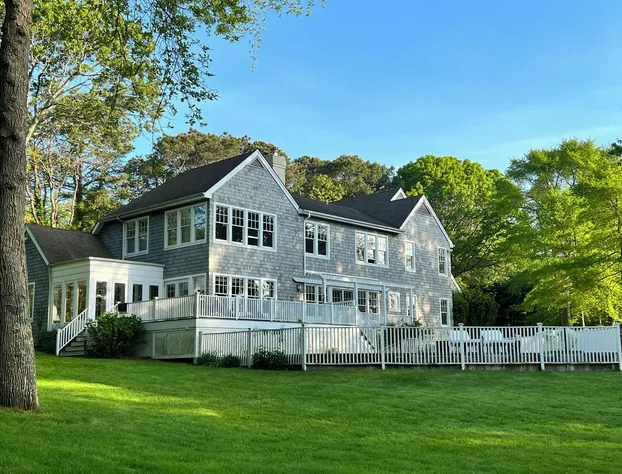 Head of Pond House hotel detail image 2