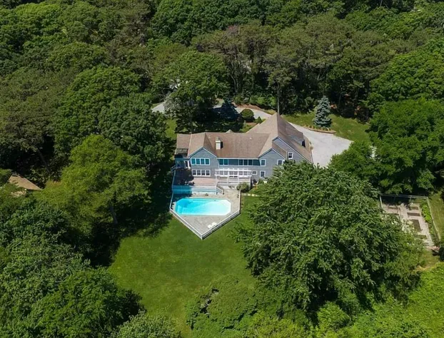 Head of Pond House hotel detail image 4