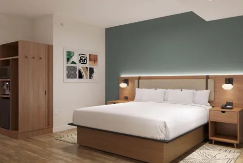 La Quinta Inn & Suites By Wyndham Tracy hotel detail image 2