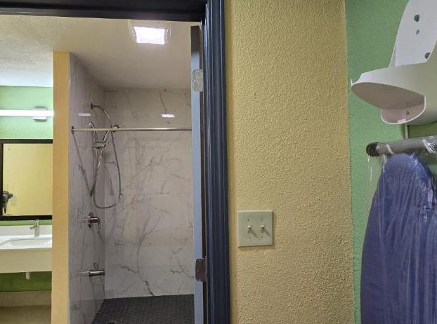 Quality Inn & Suites East Point - Atlanta Area hotel detail image 4