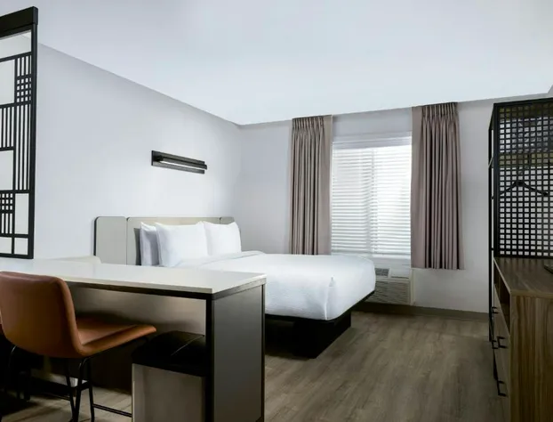 StudioRes by Marriott Greensboro Airport hotel detail image 2