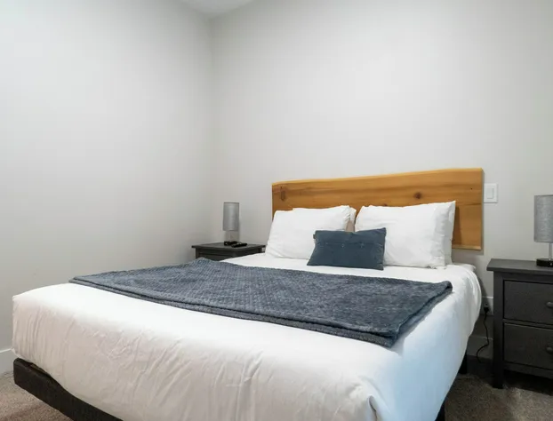 Beach Suites Parksville hotel detail image 3