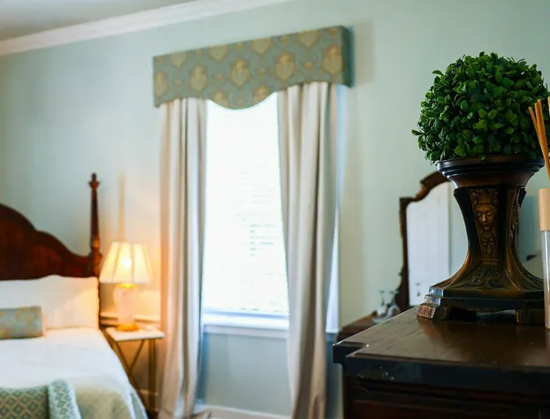 Ormond Manor hotel detail image 4