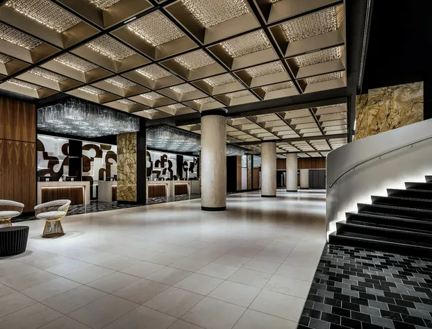 Fairmont The Queen Elizabeth Gold Experience hotel detail image 4