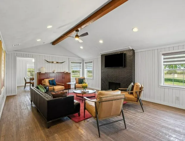 Rough Creek Lodge Ranch and Resort hotel detail image 4