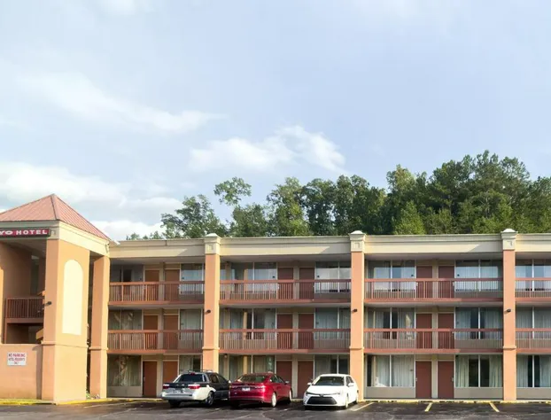 OYO Hotel Harriman near I-40 hotel detail image 1