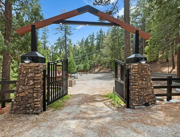 Arrowhead Ranch Retreat and Conference hotel detail image 2