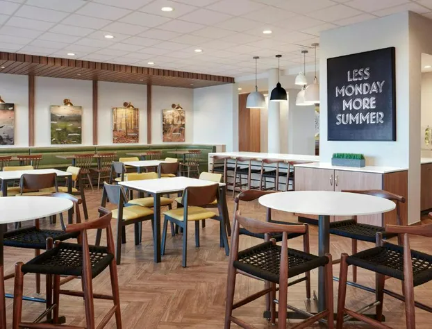 Fairfield by Marriott Inn & Suites Detroit Sterling Heights hotel detail image 4