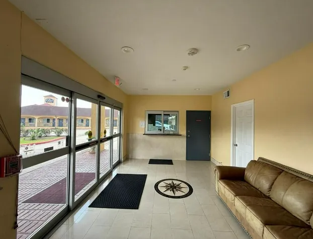 Budget Host Inn Stafford - Houston hotel detail image 3