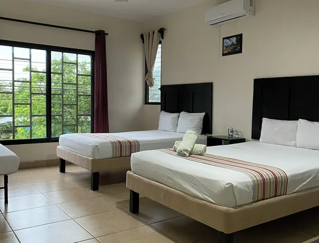 Luna Studios 23 hotel detail image 4