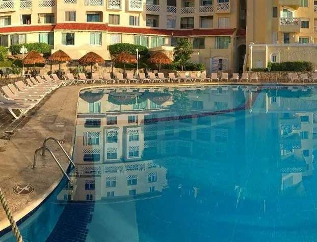 Suites Luna y Sol Caribe hotel detail image 1