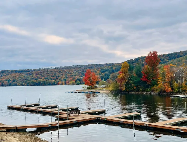 LakeFront Lodge hotel detail image 2