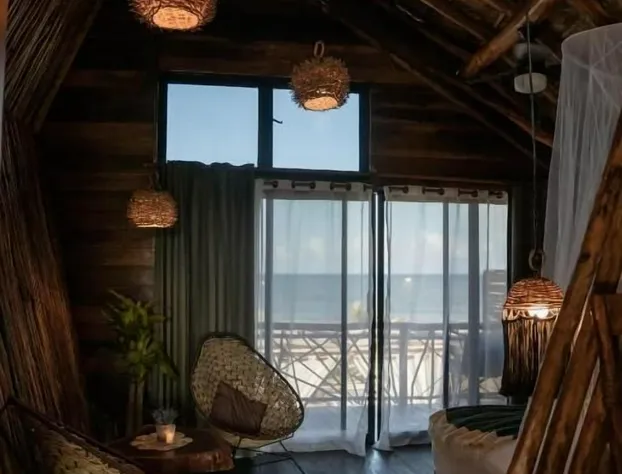 Casa Hayhu Beach hotel detail image 3